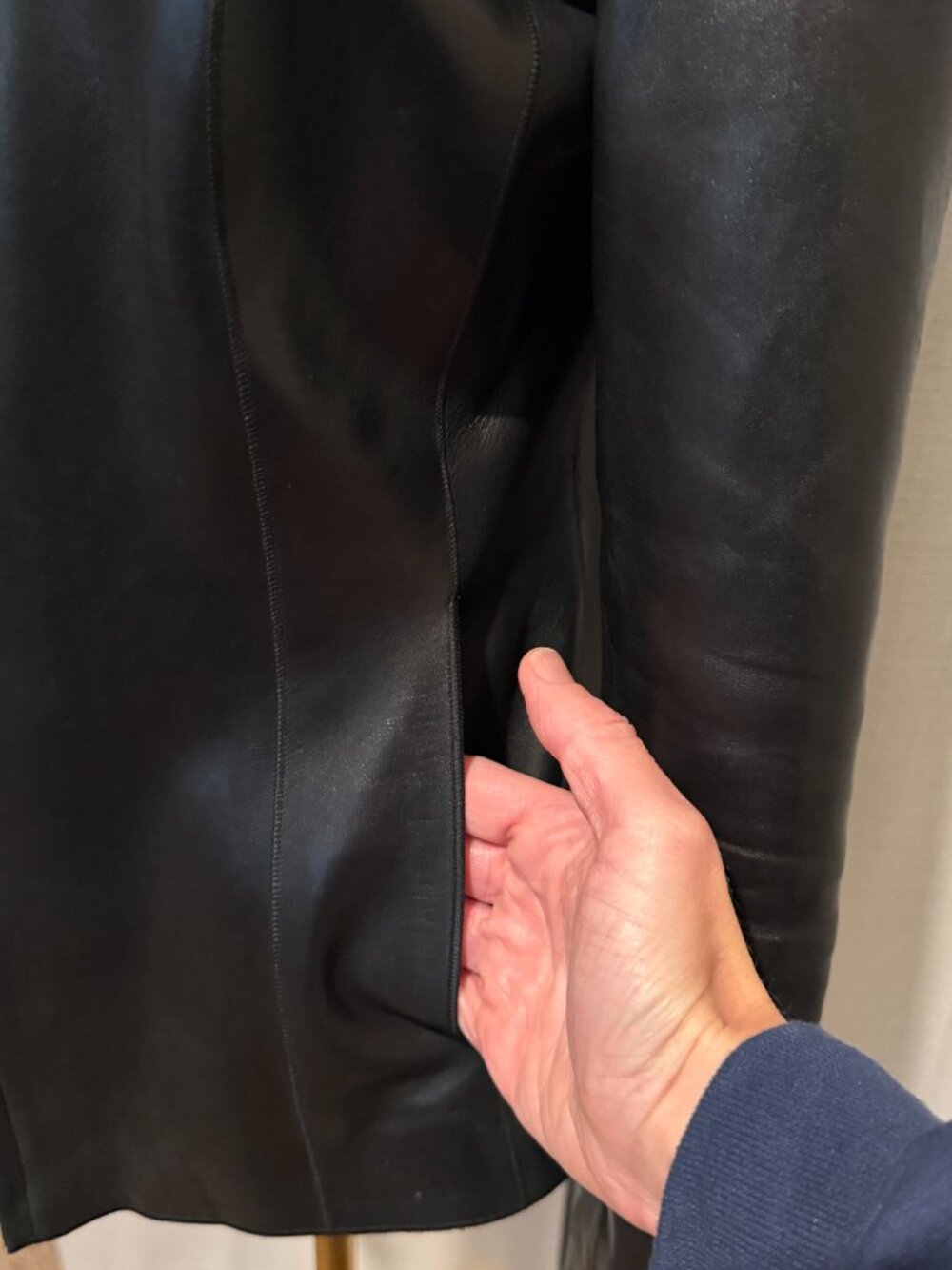 Cole Haan Black 100% Lambskin Leather Jacket Size 2 - Picture 8 of 12